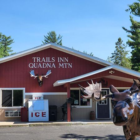 Trails Inn Quadna Mountain Motel & Rv Park Hill City ภายนอก รูปภาพ