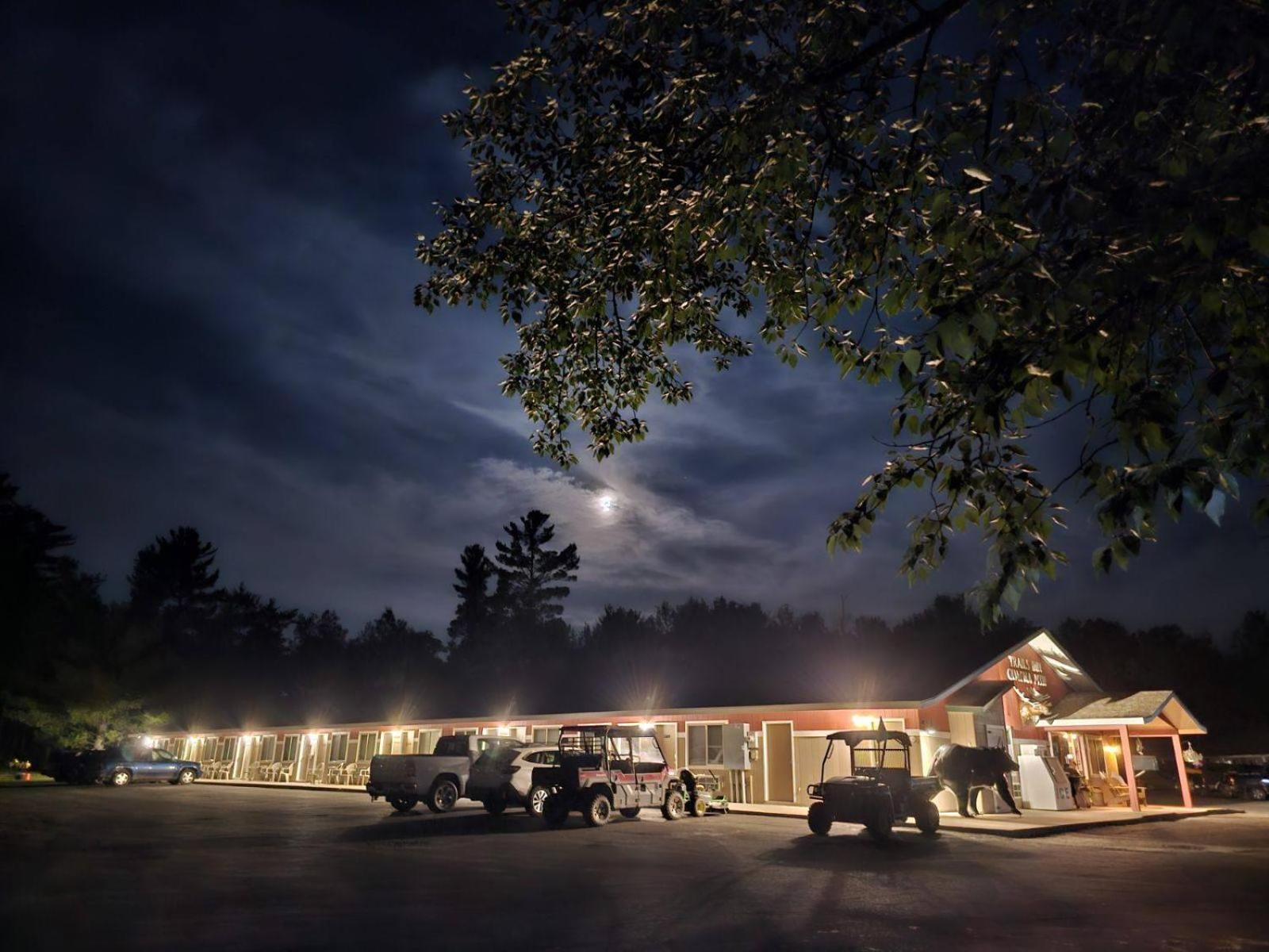 Trails Inn Quadna Mountain Motel & Rv Park Hill City ภายนอก รูปภาพ