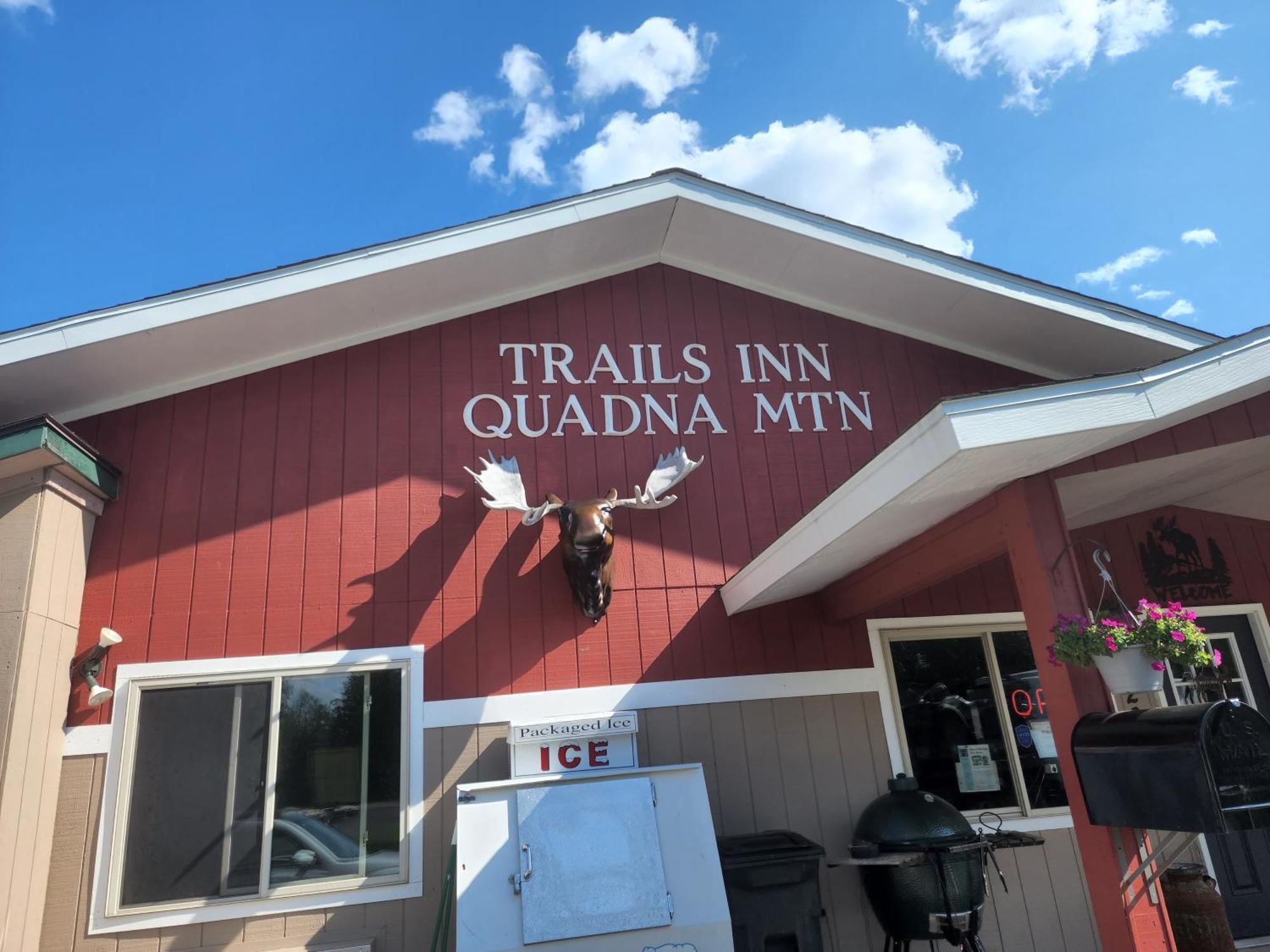 Trails Inn Quadna Mountain Motel & Rv Park Hill City ภายนอก รูปภาพ