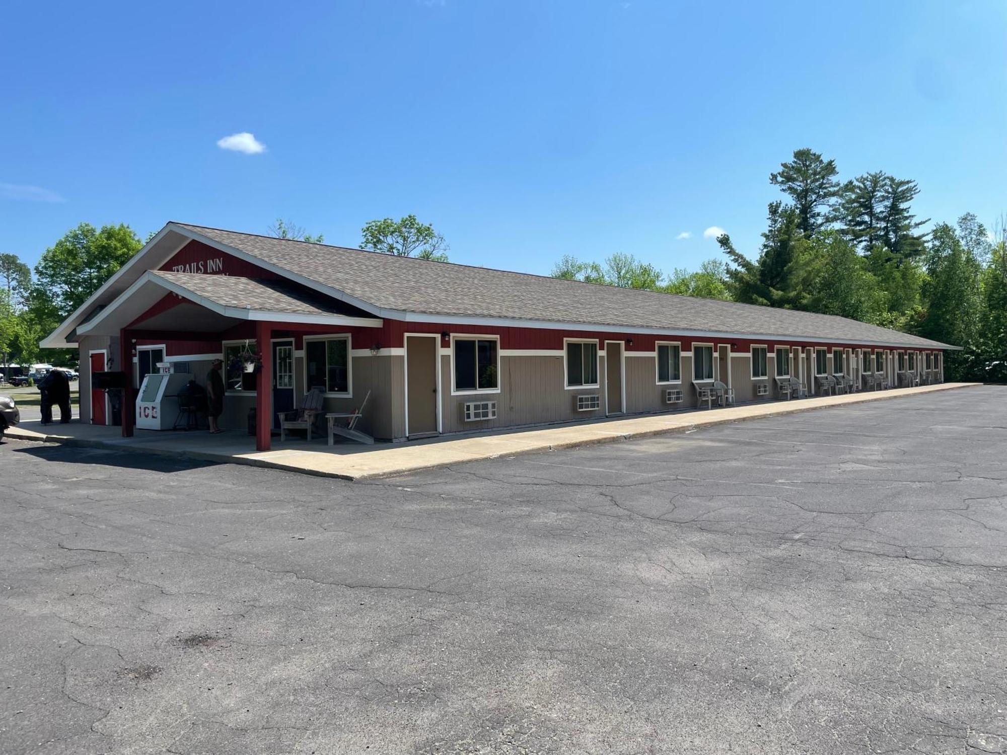 Trails Inn Quadna Mountain Motel & Rv Park Hill City ภายนอก รูปภาพ