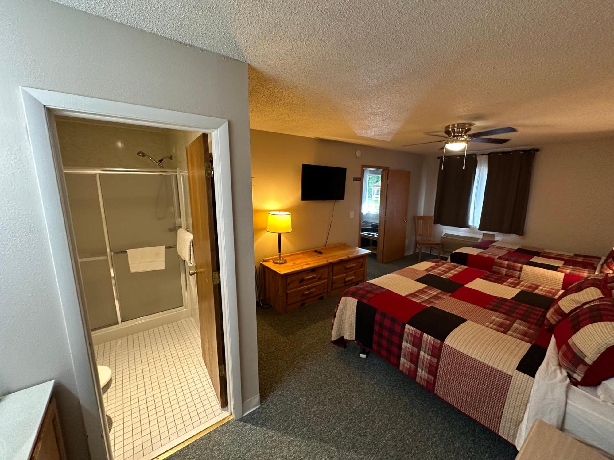 Trails Inn Quadna Mountain Motel & Rv Park Hill City ห้อง รูปภาพ