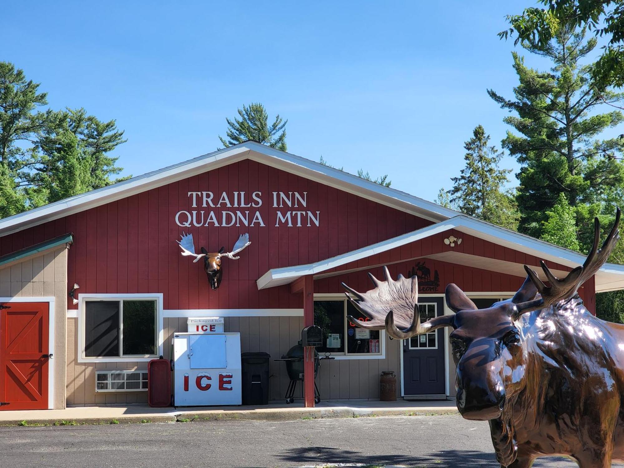 Trails Inn Quadna Mountain Motel & Rv Park Hill City ภายนอก รูปภาพ